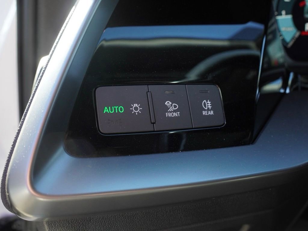 Used 2023 Audi A3 2.0T Premium image 9