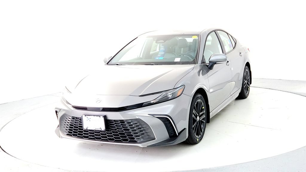 New 2026 Toyota Camry SE AWD/4WD image 2