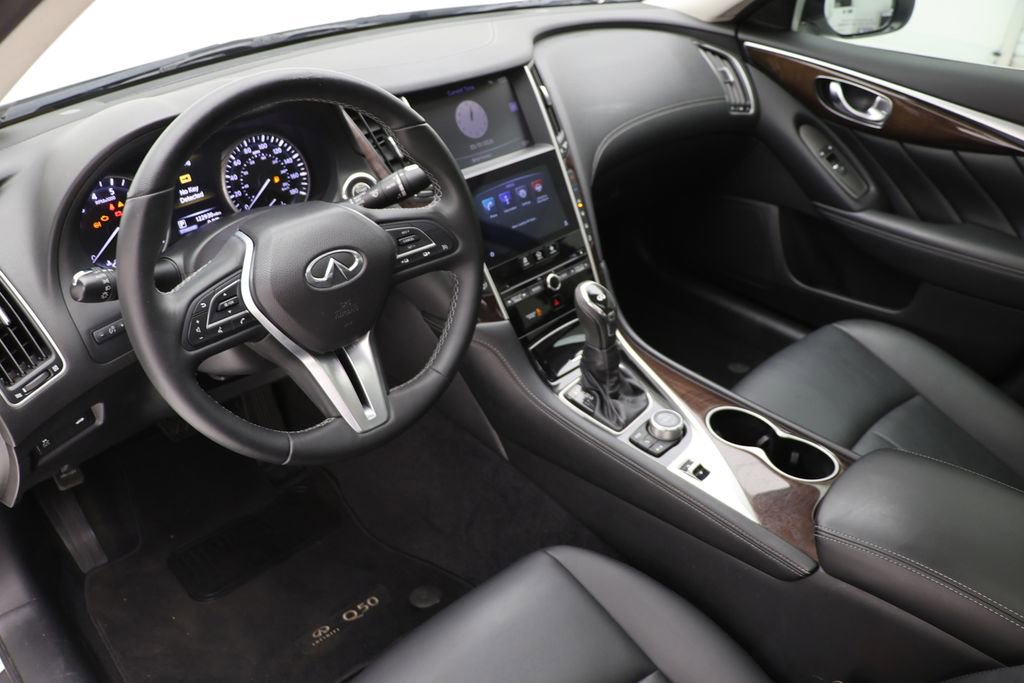 Used 2018 INFINITI Q50 Luxe AWD/4WD image 15