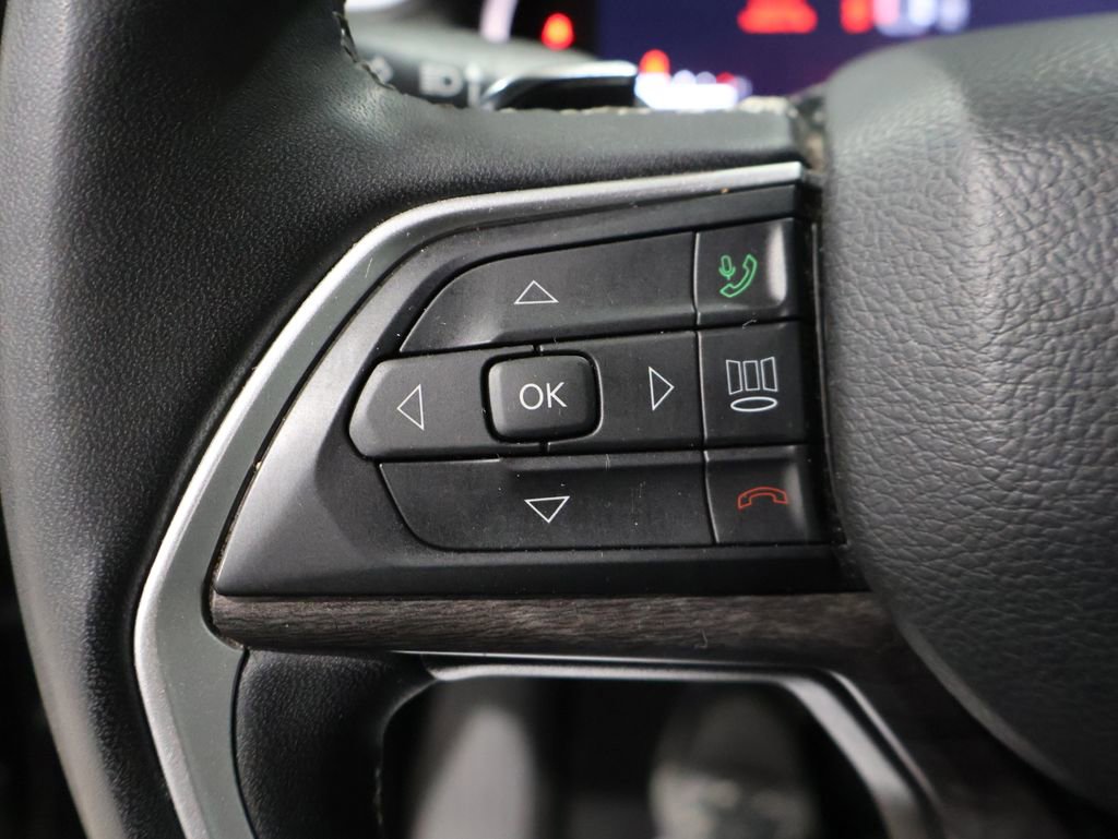 Used 2024 Jeep Grand Cherokee Limited AWD/4WD image 37