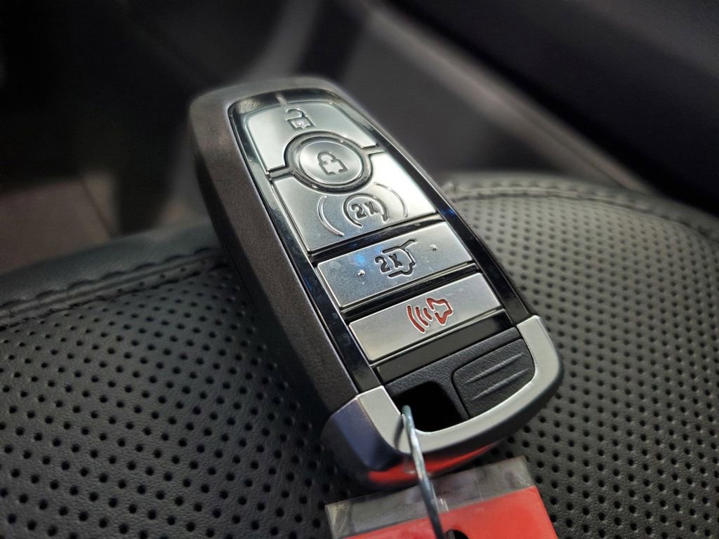 New 2026 Ford Expedition Platinum w/ Stealth Performance Package image 35