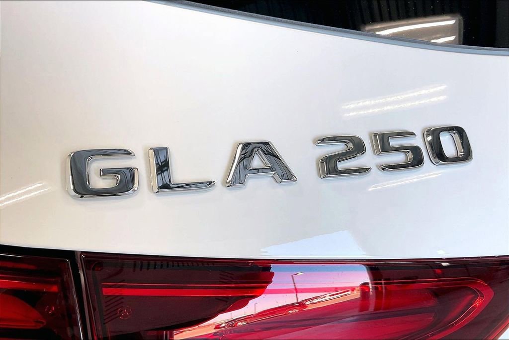 New 2026 Mercedes-Benz GLA 250 image 34