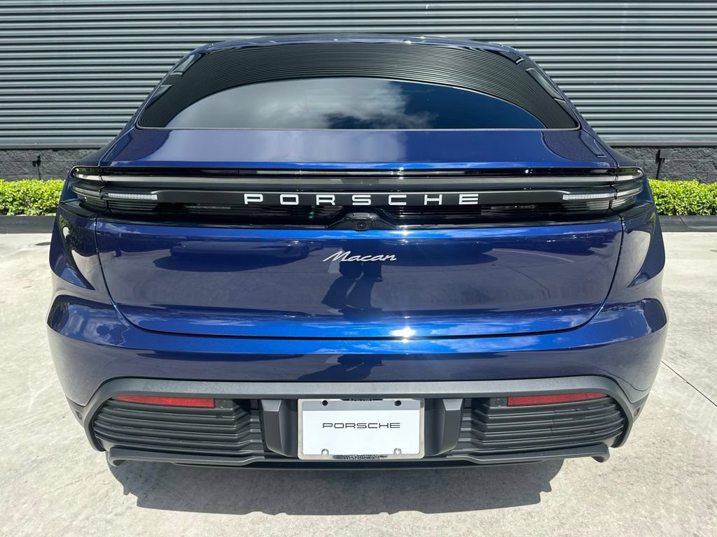 Used 2026 Porsche Macan Electric RWD image 12