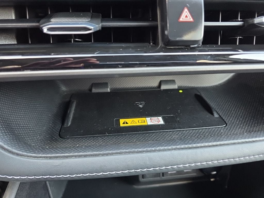 Used 2023 Toyota Highlander XLE AWD/4WD image 27