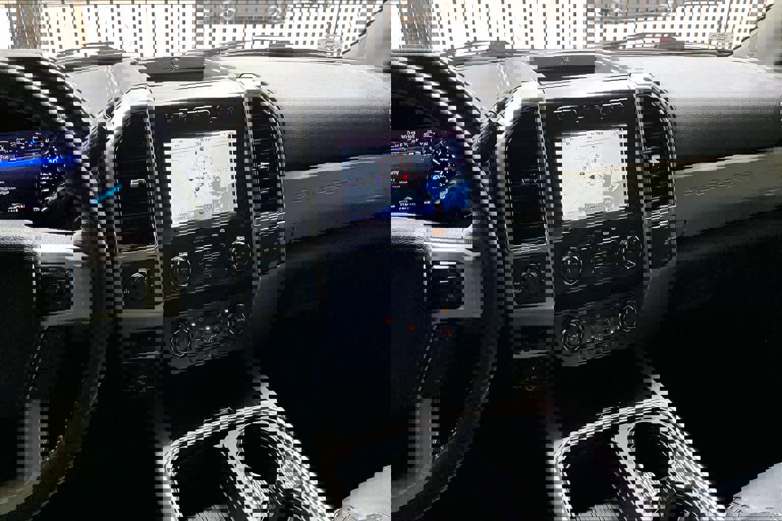 Used 2020 Ford F350 Lariat w/ Lariat Ultimate Package AWD/4WD image 6