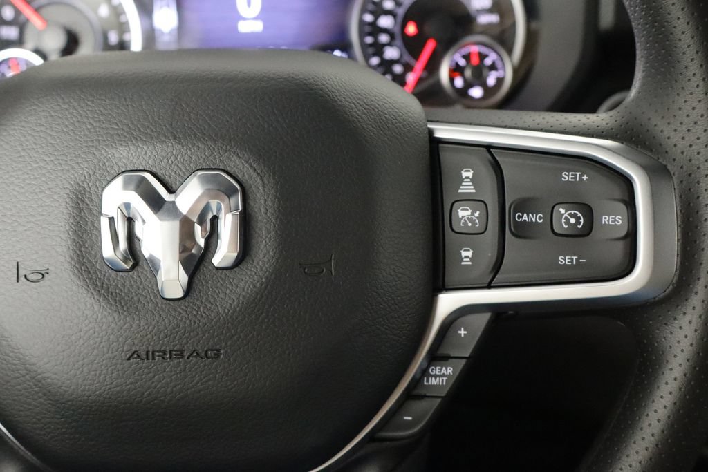 New 2026 RAM 1500 Express AWD/4WD image 10