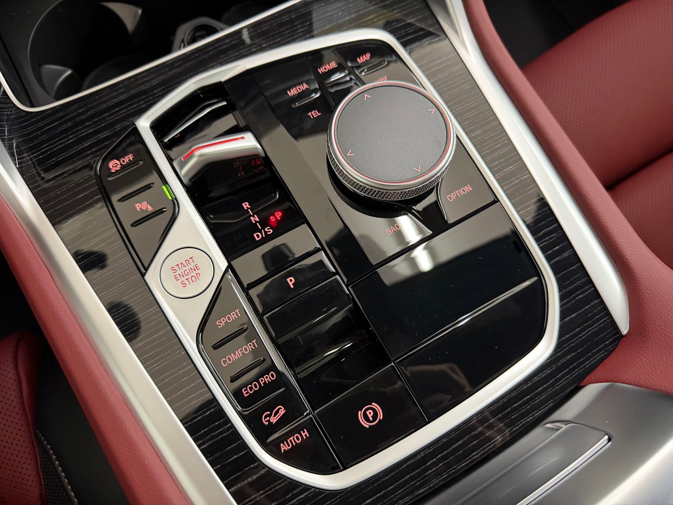 New 2026 BMW X6 xDrive40i w/ Premium Package image 19