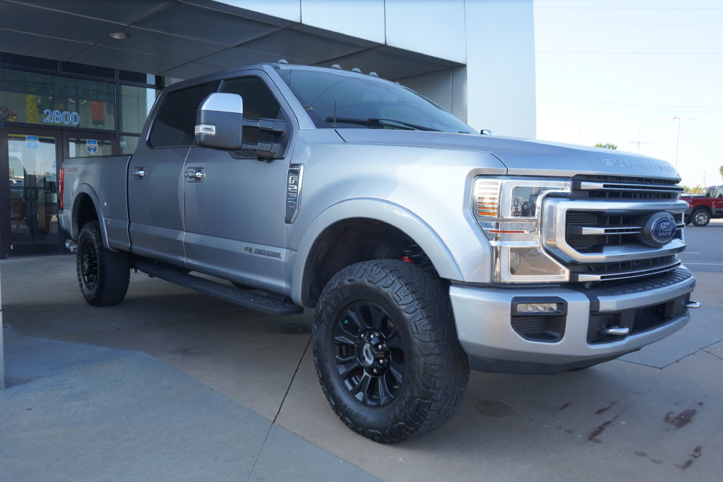 Used 2022 Ford F250 Platinum w/ Tremor Off-Road Package AWD/4WD image 3
