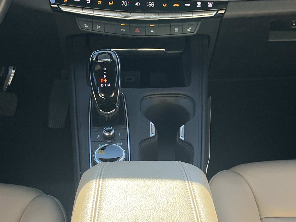 Certified 2024 Cadillac XT4 Premium Luxury AWD/4WD image 17