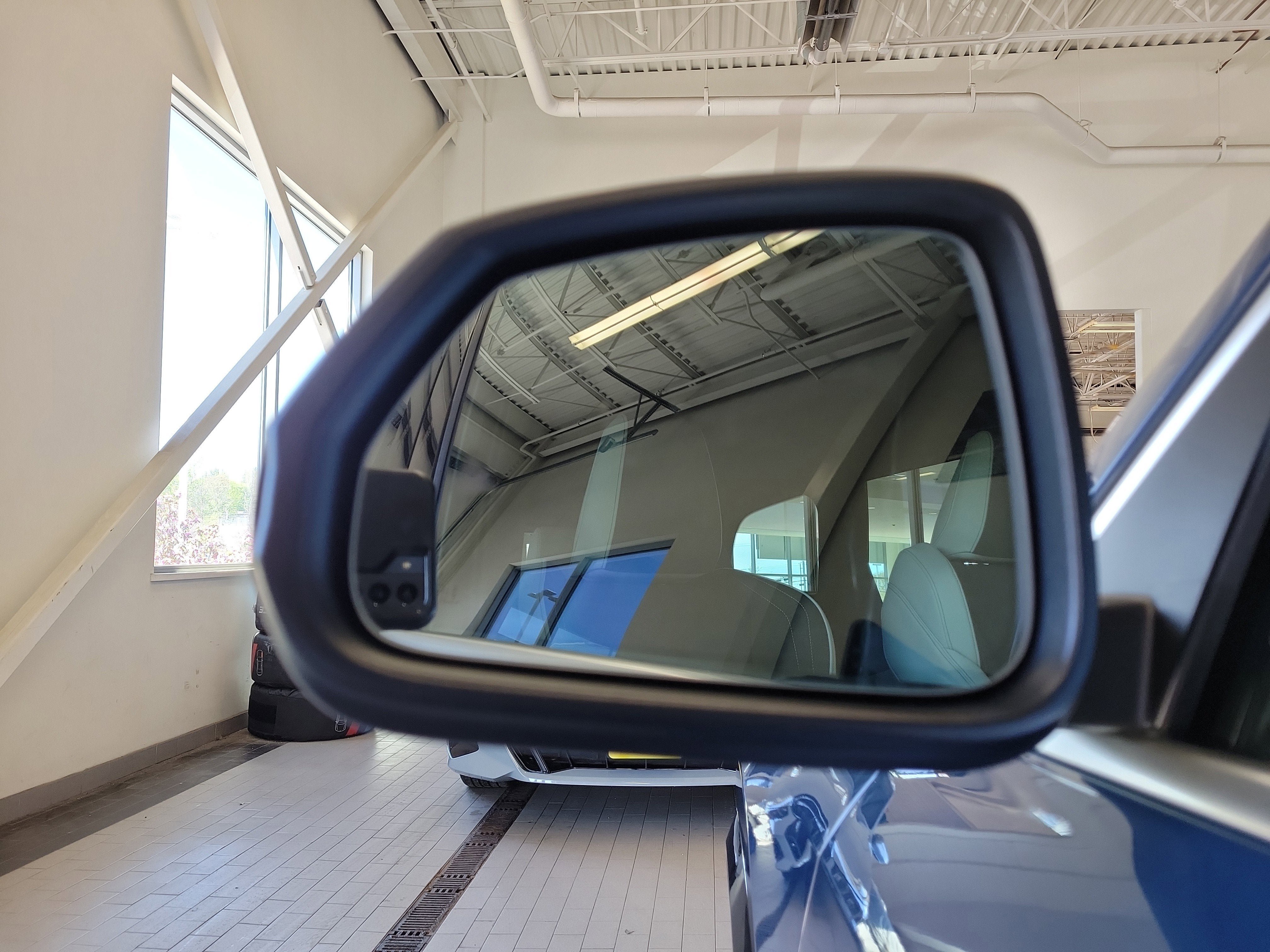 New 2026 BMW X1 xDrive28i w/ Technology Package AWD/4WD image 13
