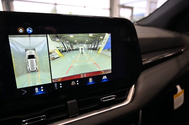 New 2026 Chevrolet Equinox LT FWD image 16