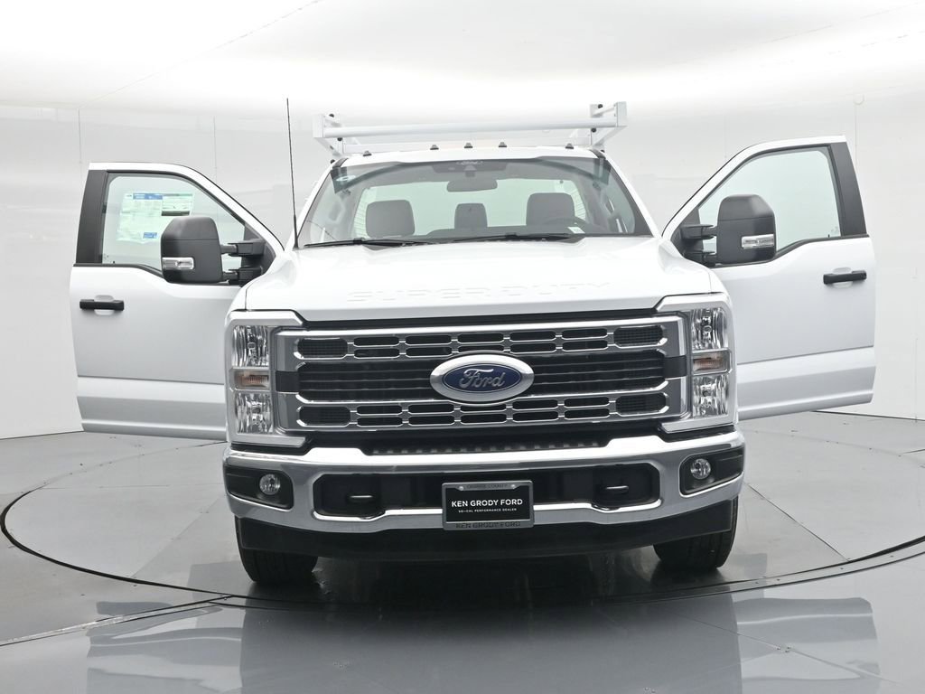 New 2025 Ford F350 XL w/ XL Chrome Package image 33