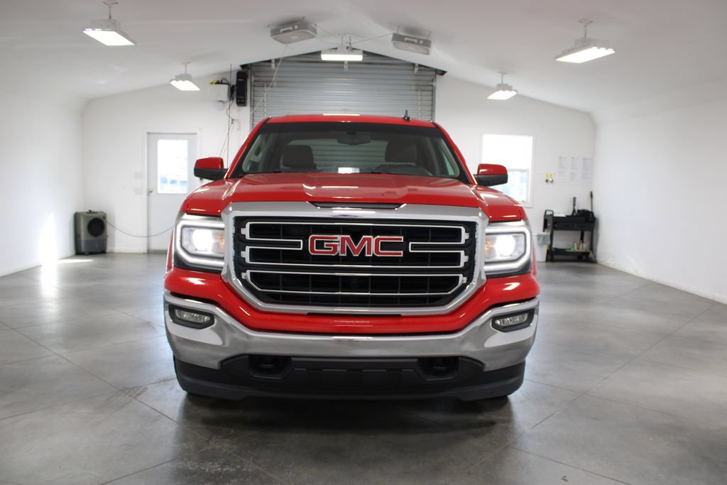Used 2018 GMC Sierra 1500 SLE w/ SLE Value Package AWD/4WD image 3