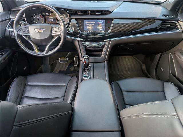 Used 2023 Cadillac XT6 Sport w/ Technology Package AWD/4WD image 12