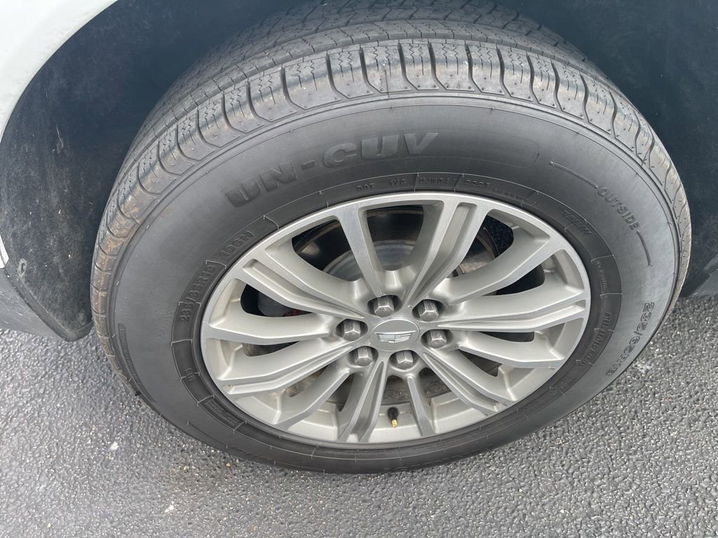 Used 2017 Cadillac XT5 Luxury w/ Driver Awareness Package image 19