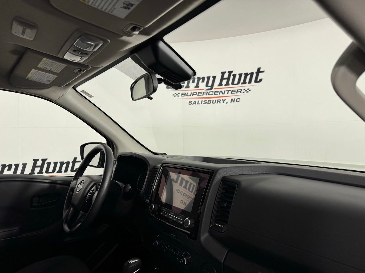 Used 2022 Nissan Frontier S image 29