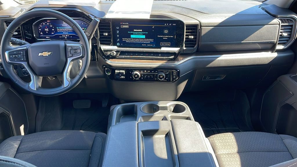 Used 2025 Chevrolet Silverado 1500 LT w/ Safety Package image 18