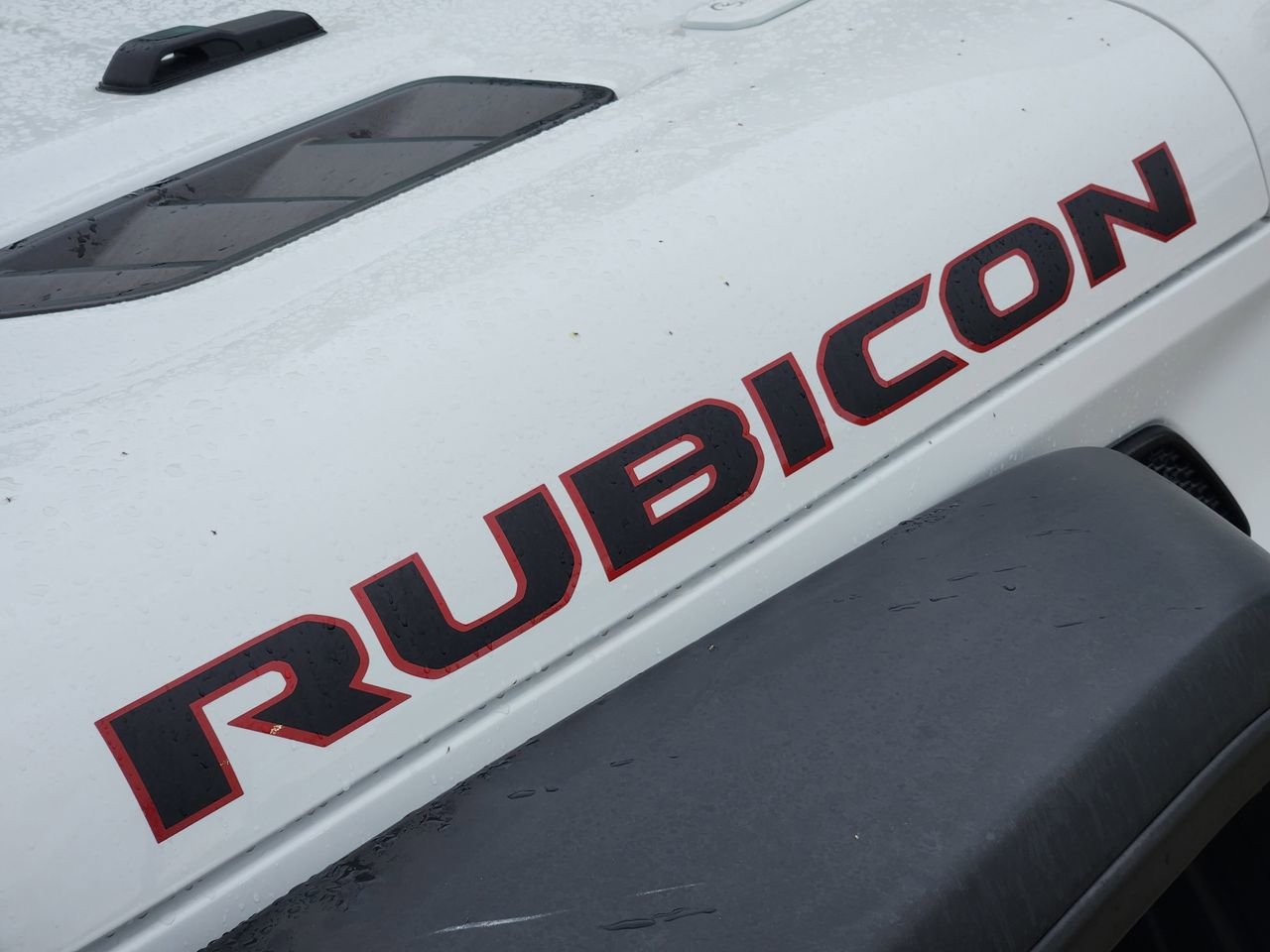 Used 2024 Jeep Gladiator Rubicon AWD/4WD image 10