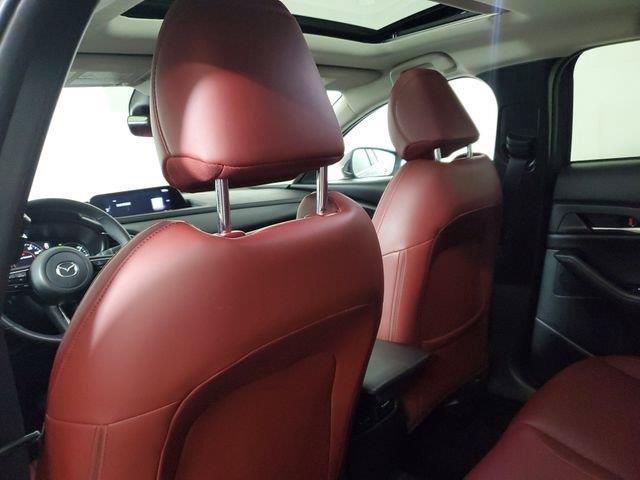 Certified 2025 MAZDA CX-30 AWD 2.5 S w/ Preferred Package image 11