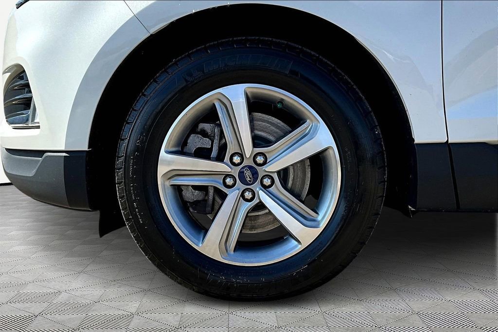 Used 2022 Ford Edge SEL w/ Convenience Package image 9