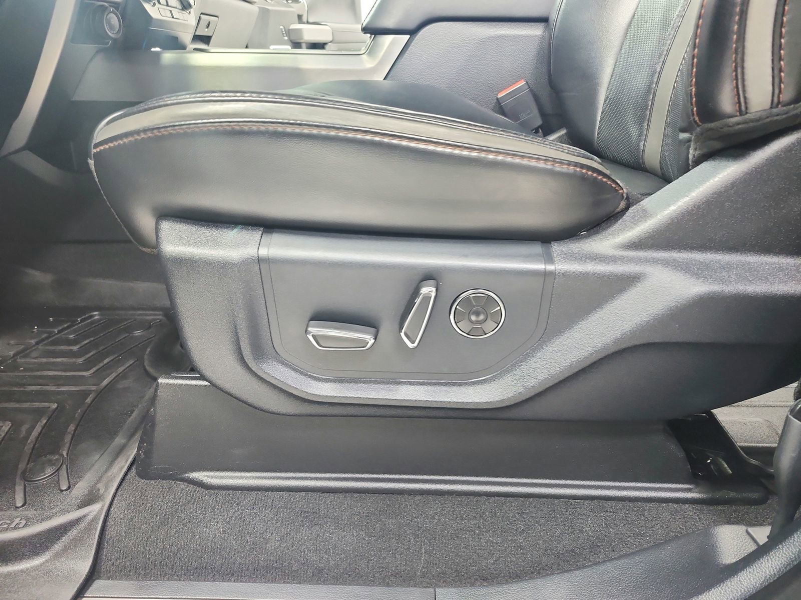 Used 2021 Ford F250 Platinum AWD/4WD image 20