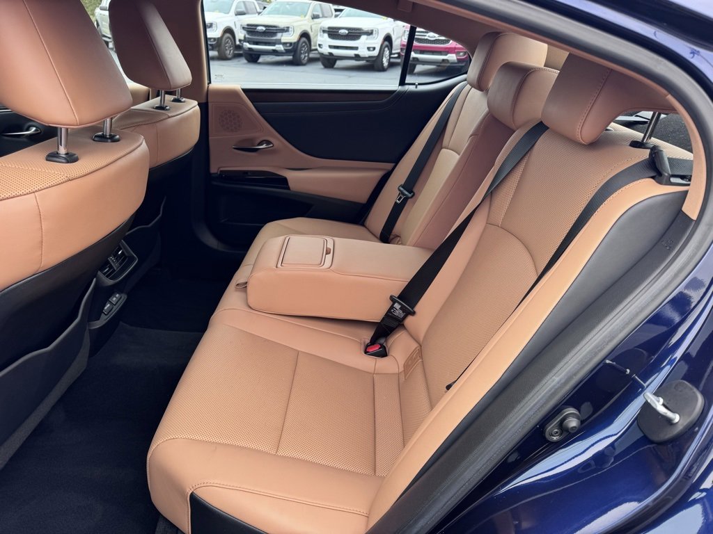Used 2022 Lexus ES 350 w/ Premium Package image 28