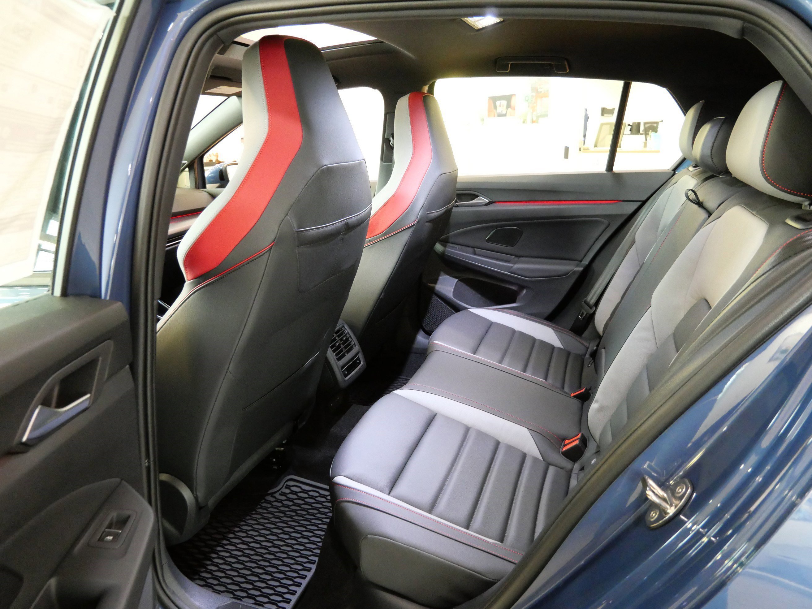 New 2025 Volkswagen GTI Autobahn image 7