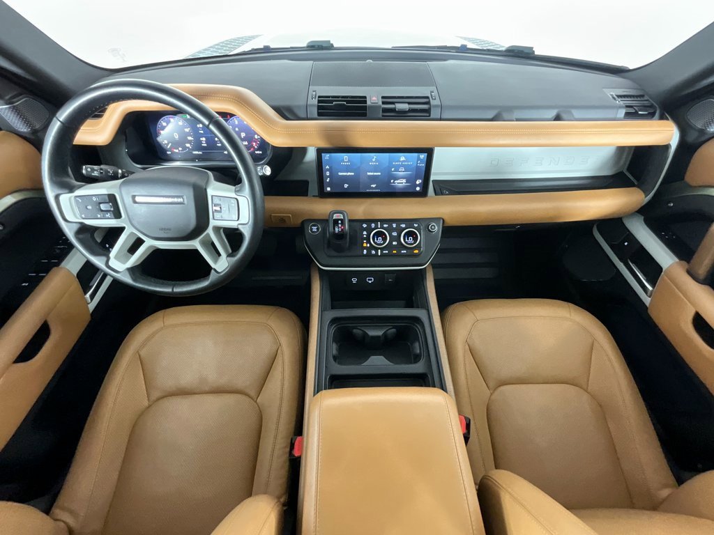 Used 2023 Land Rover Defender 110 SE image 10