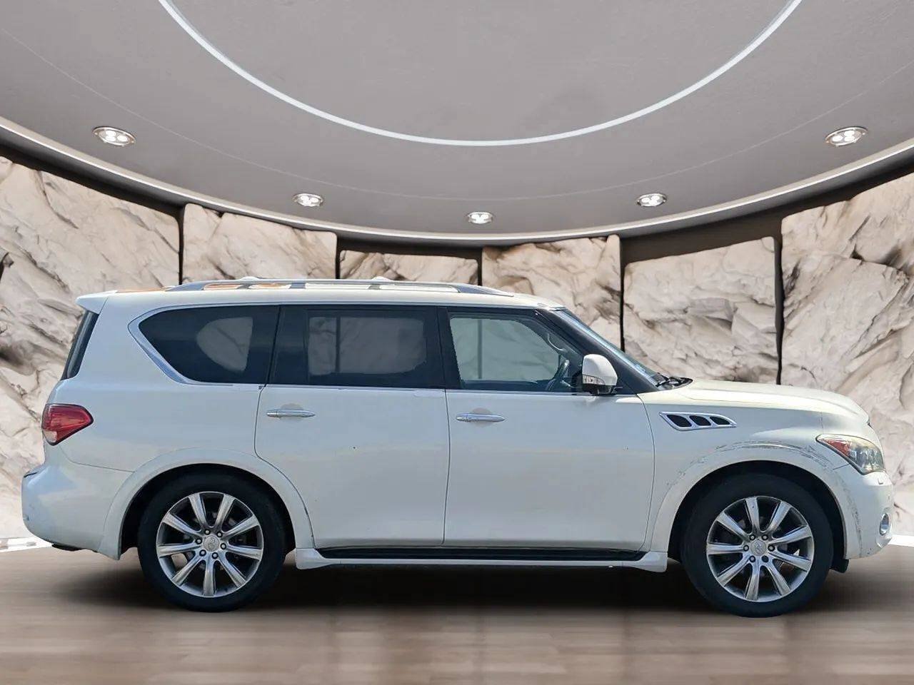 Used 2012 INFINITI QX56 4WD w/ Deluxe Touring Pkg image 15