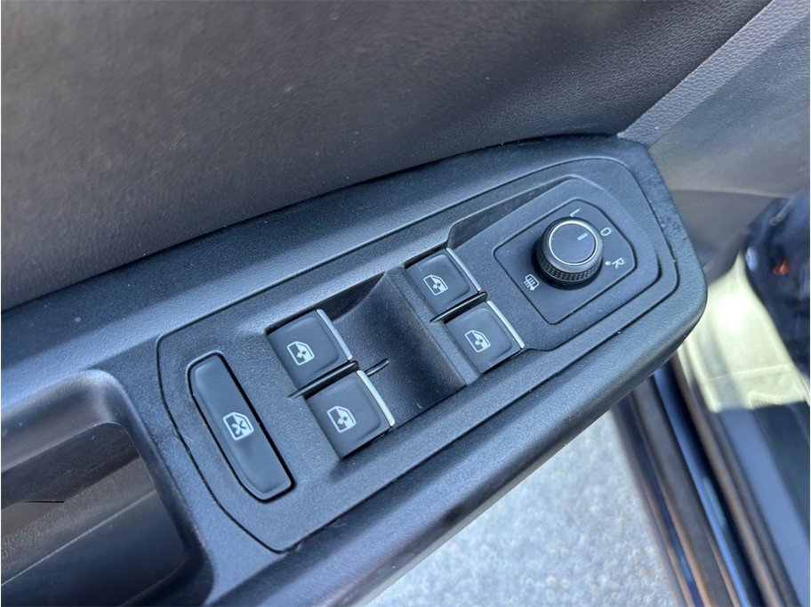 Used 2019 Volkswagen Atlas SE FWD image 21