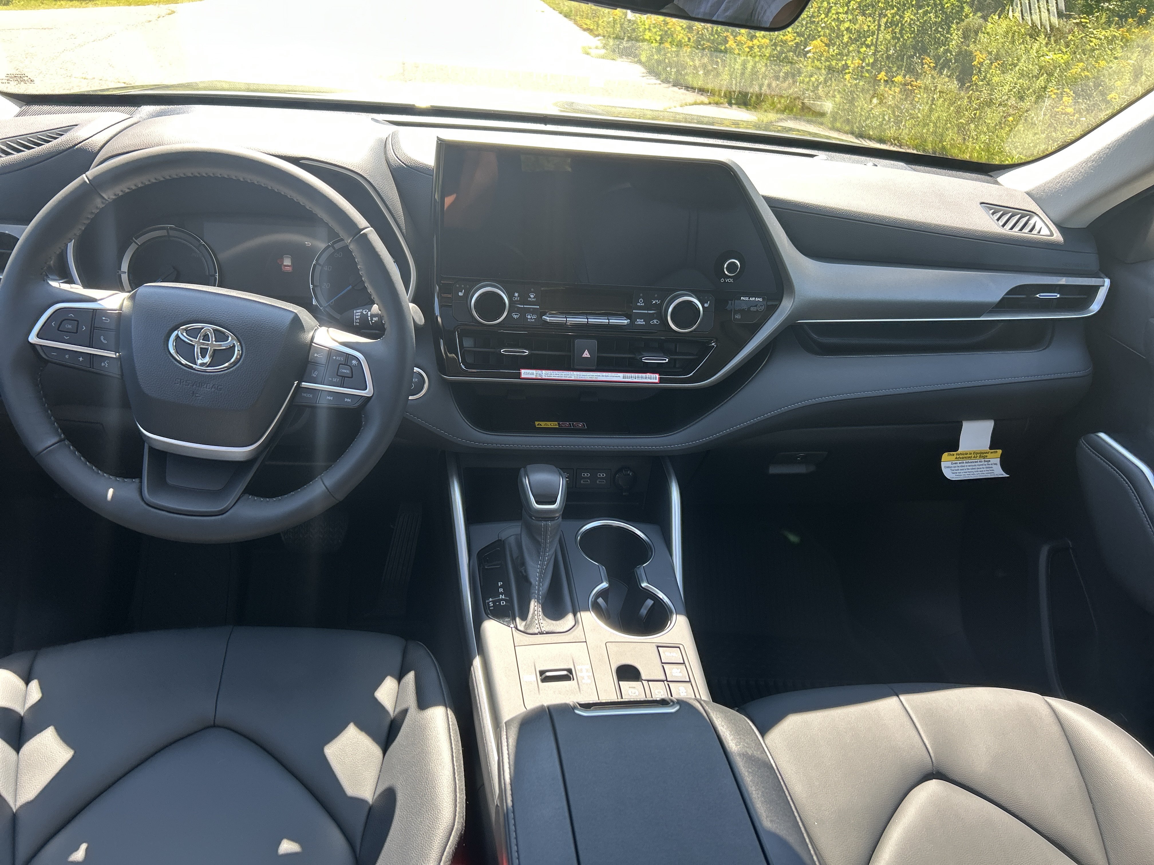 Used 2026 Toyota Highlander XLE AWD/4WD image 19