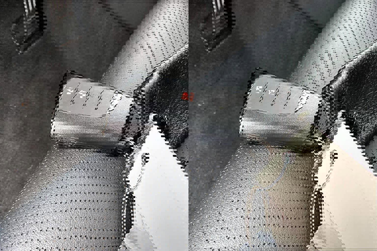 Used 2025 Lexus UX 300h FWD image 15