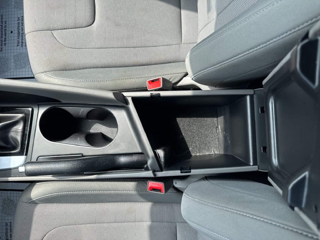 Used 2024 Hyundai Elantra SE FWD image 33