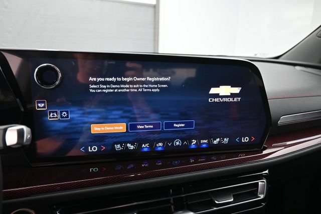New 2027 Chevrolet Traverse RS w/ LPO, Floor Liner Package FWD image 18