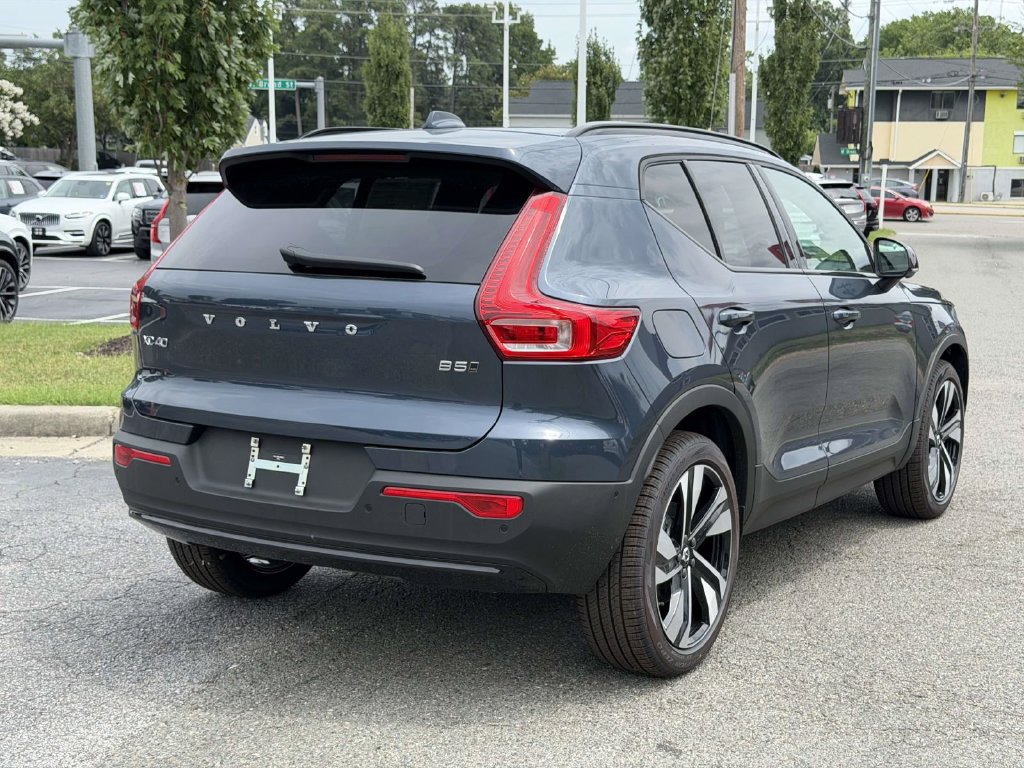 New 2026 Volvo XC40 B5 Ultra w/ Protection Package Premier AWD/4WD image 19