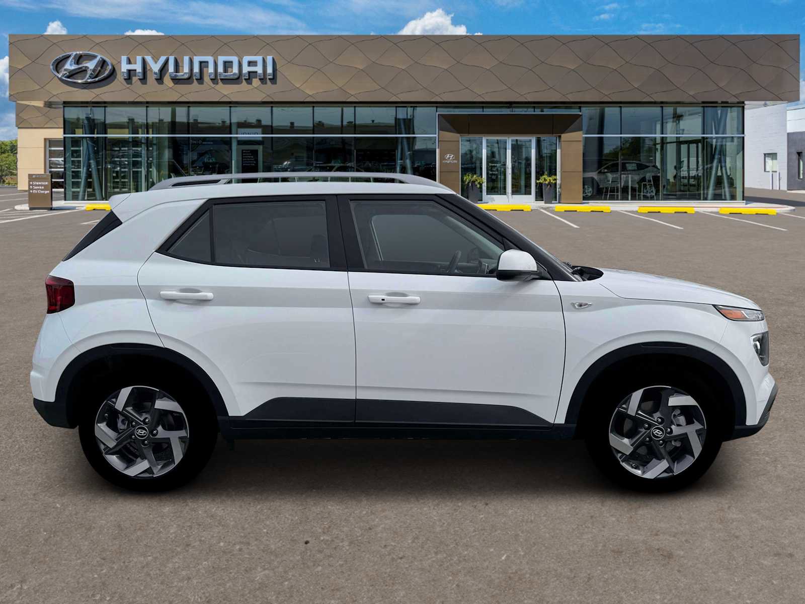 New 2026 Hyundai Venue SEL FWD image 9