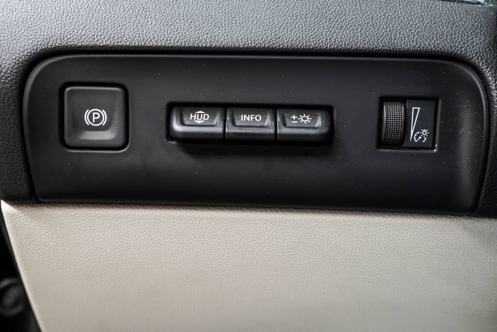 Used 2023 Buick Enclave Avenir w/ Avenir Technology Package AWD/4WD image 45