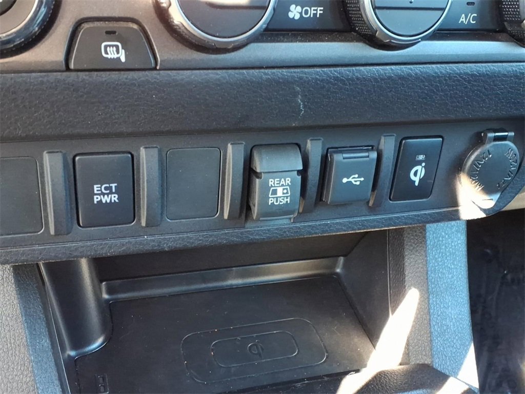 Used 2023 Toyota Tacoma TRD Off-Road image 23