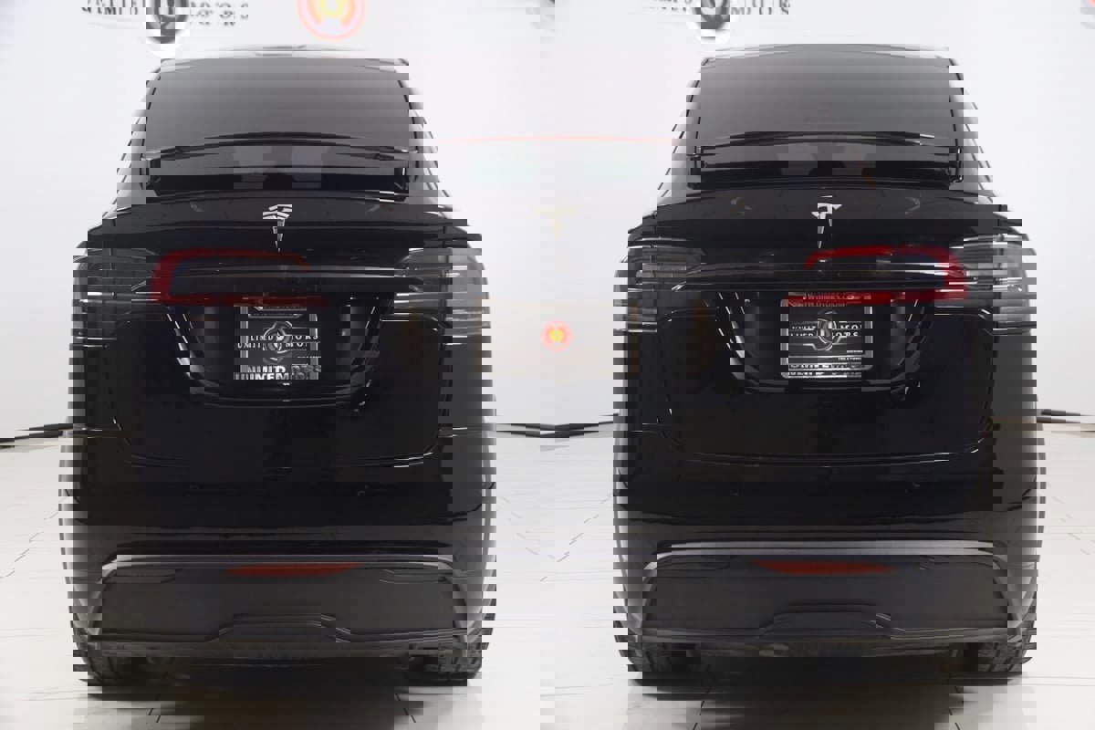 Used 2022 Tesla Model X image 55