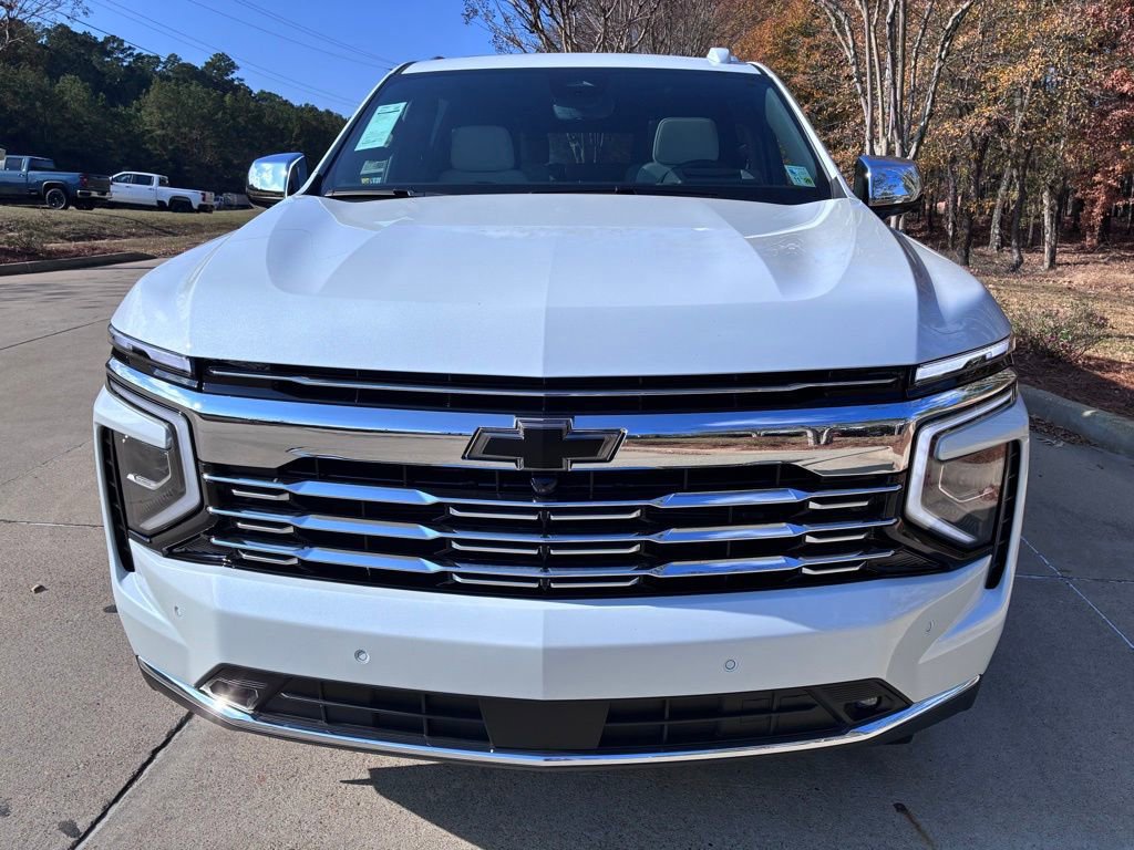 New 2026 Chevrolet Suburban Premier image 3