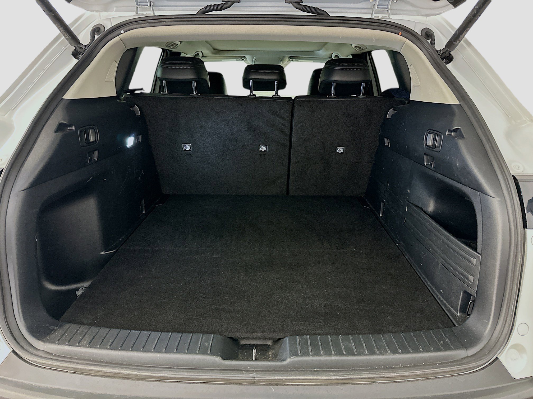 Used 2025 MAZDA CX-50 AWD 2.5 Hybrid w/ Premium Pkg image 31