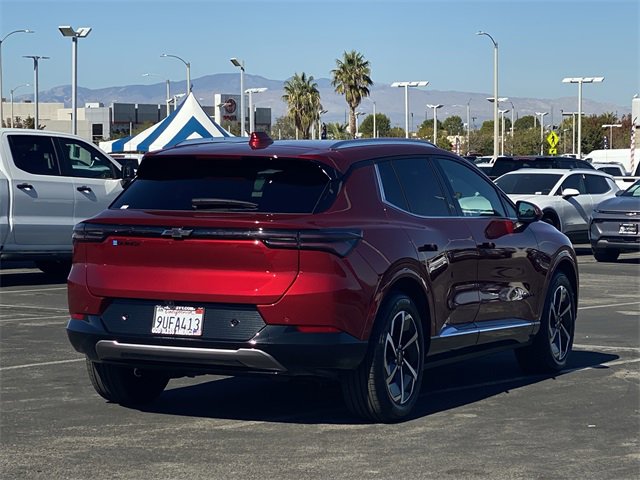 Used 2025 Chevrolet Equinox EV LT image 5