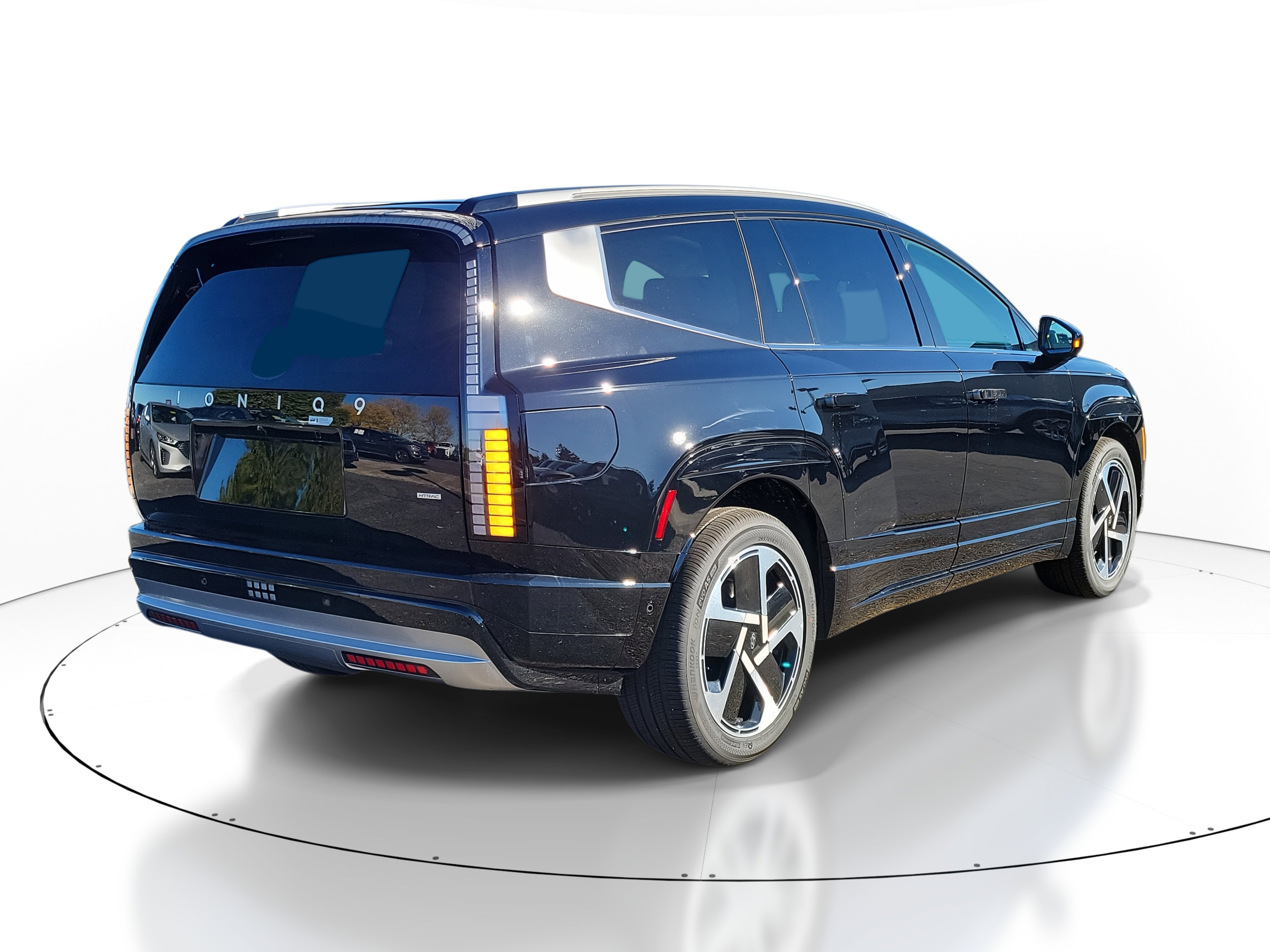 New 2026 Hyundai Ioniq 9 Limited image 4