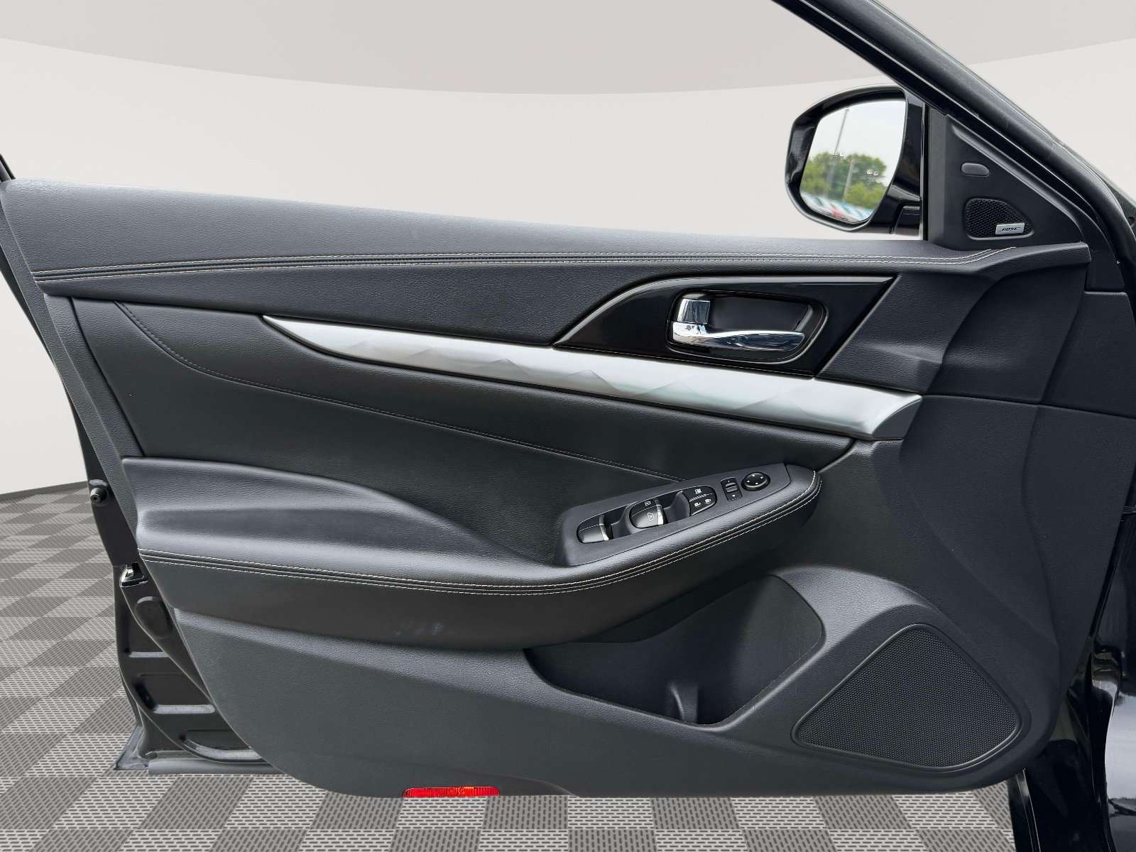 Used 2019 Nissan Maxima 3.5 SL w/ Floor Mat Group FWD image 18
