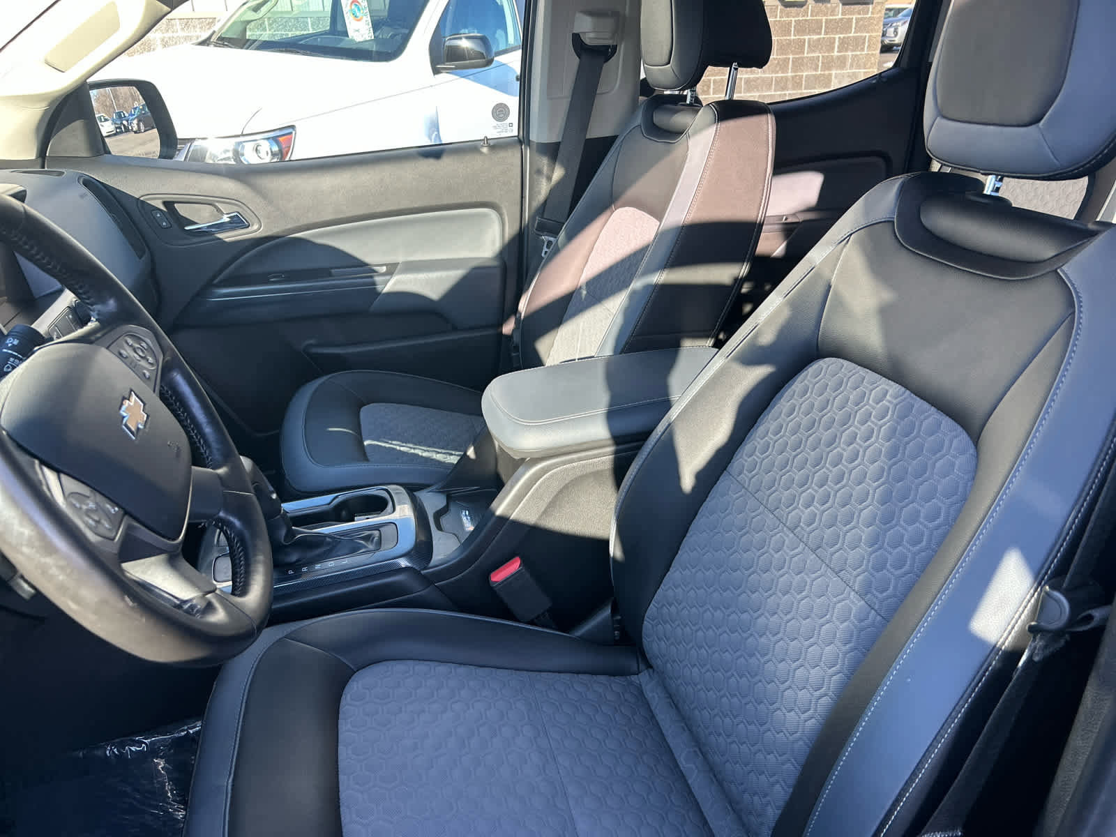 Used 2019 Chevrolet Colorado Z71 image 12