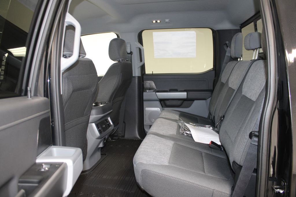 New 2026 Ford F250 XLT w/ XLT Premium Package image 28