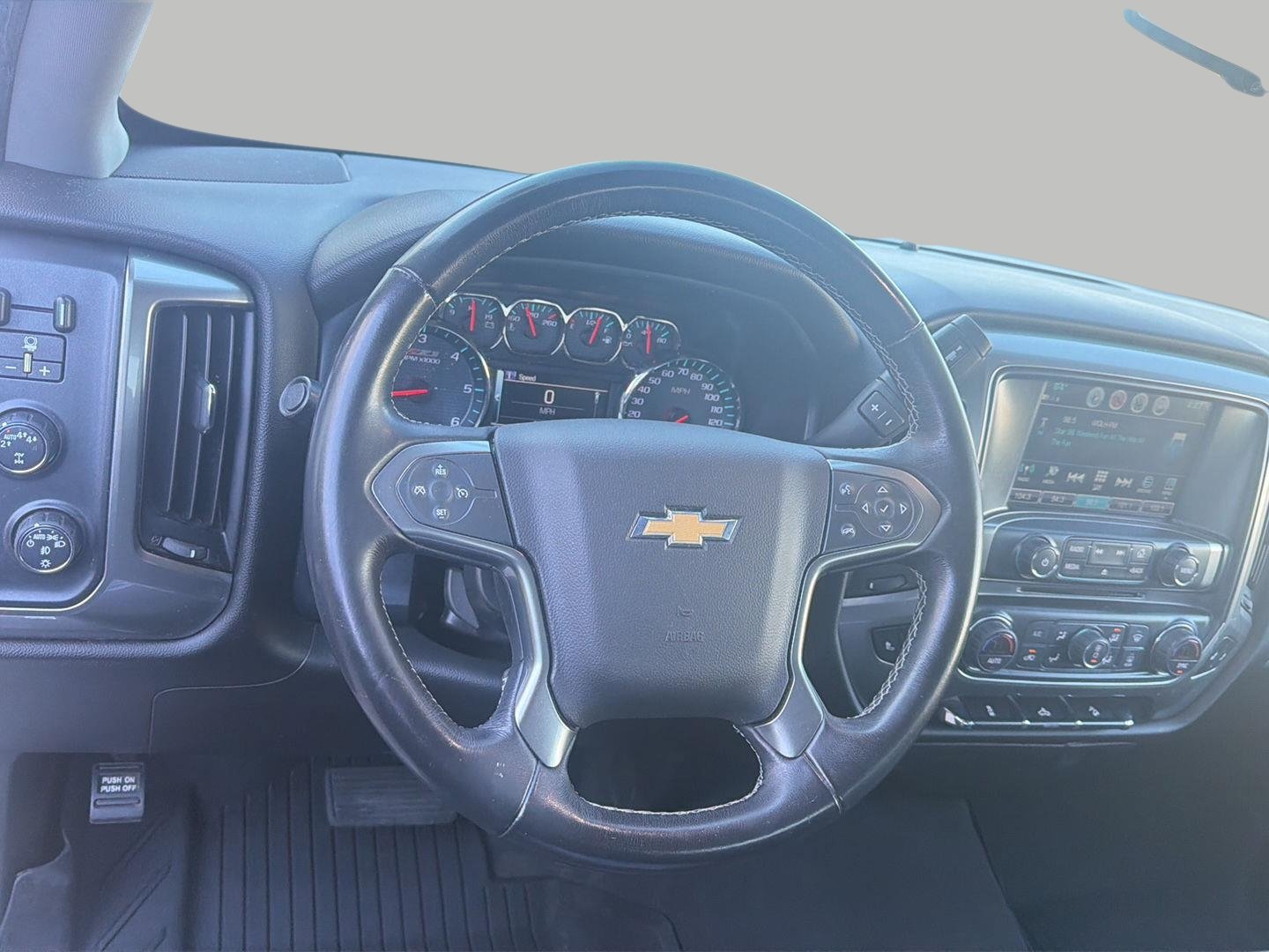 Used 2018 Chevrolet Silverado 1500 LT w/ All Star Edition AWD/4WD image 10