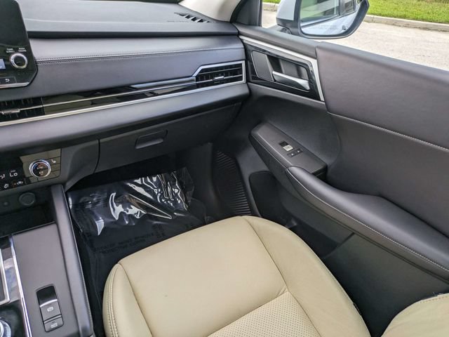 Used 2024 Mitsubishi Outlander SE FWD image 17