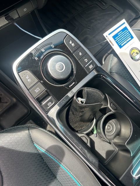 Used 2022 Kia Niro EX Premium w/ Cold Weather Package FWD image 14