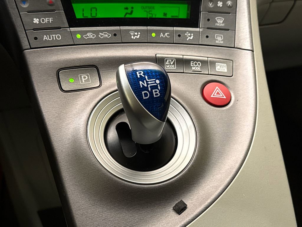 Used 2015 Toyota Prius Four FWD image 27